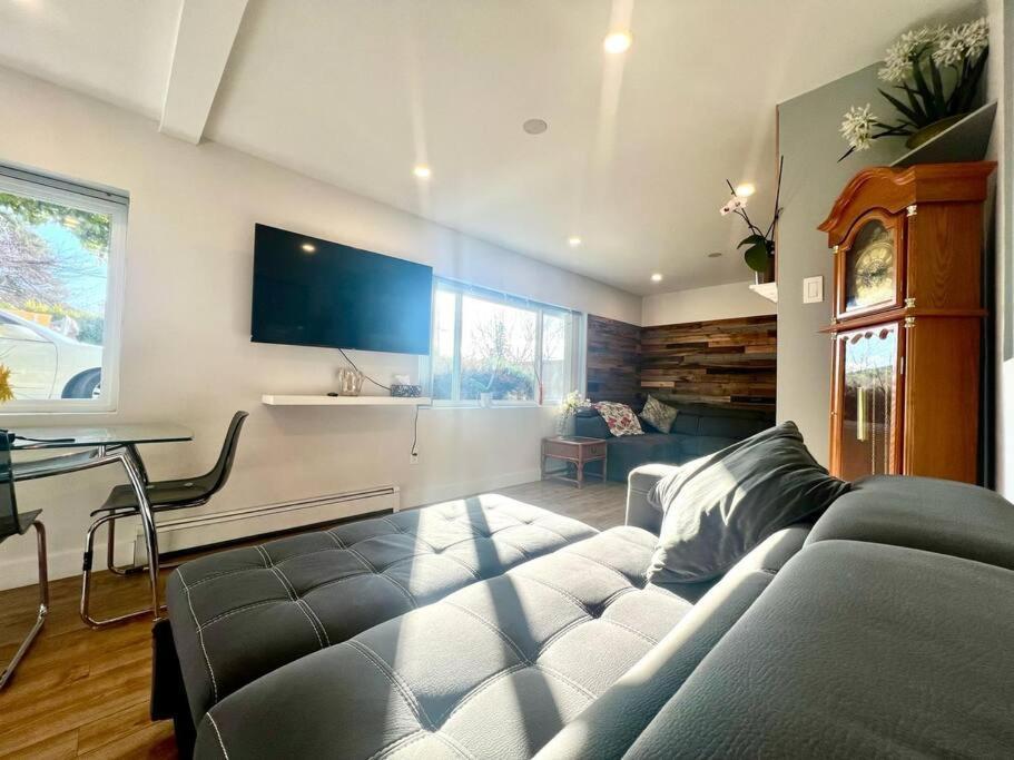 Westview Vacation Rental - Two Br House North Vancouver Buitenkant foto