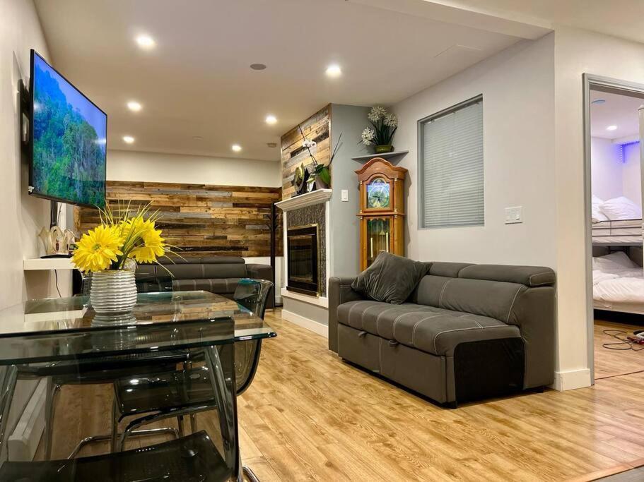 Westview Vacation Rental - Two Br House North Vancouver Buitenkant foto